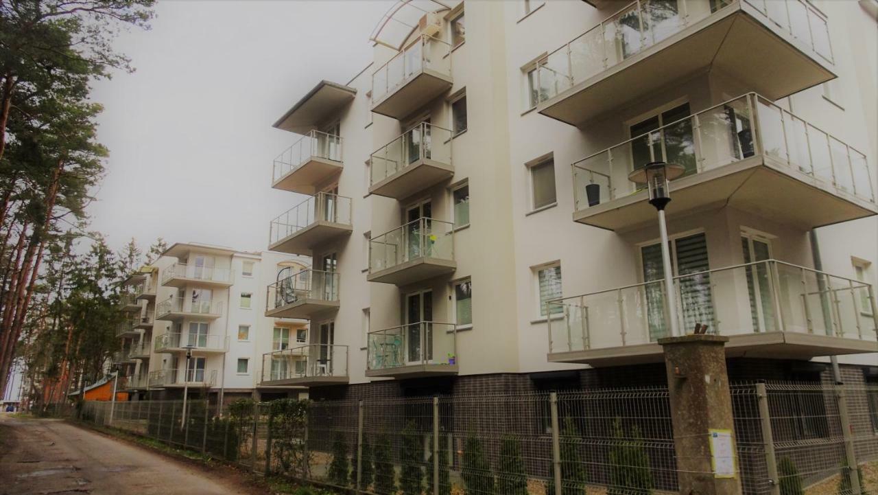 Nadmorska Dziupla Apartment Дзивновек Екстериор снимка