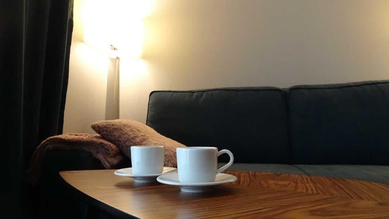 Nadmorska Dziupla Apartment Дзивновек Екстериор снимка